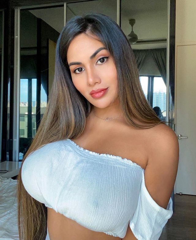 Val Cortez A Busty Latina Model And Instagram Star