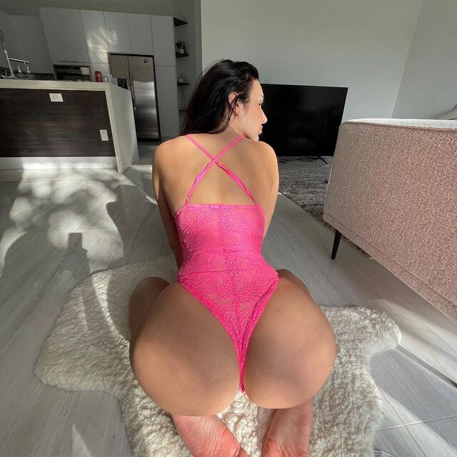 Big Nino, A Booty  Instagram star From the United States