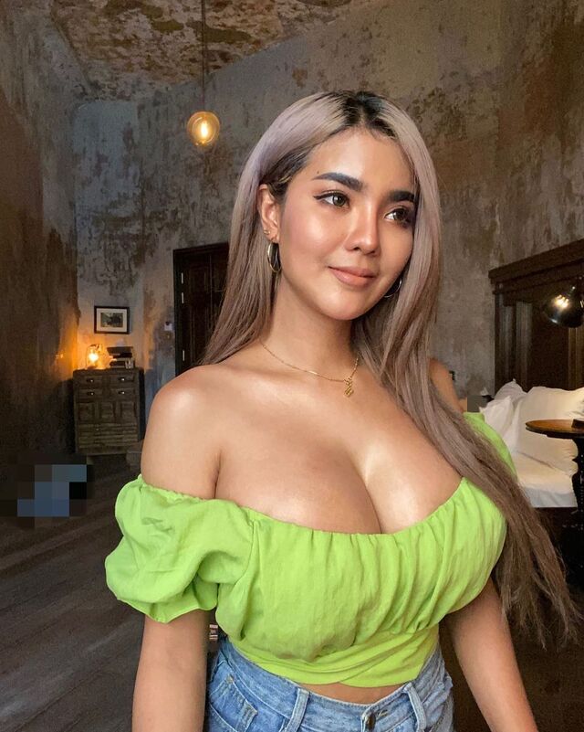 Yanisa Samohom, Busty and Sexy Model from Thailand