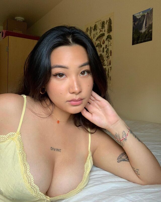 Natalie Ann, Natural Busty Asian Beauty